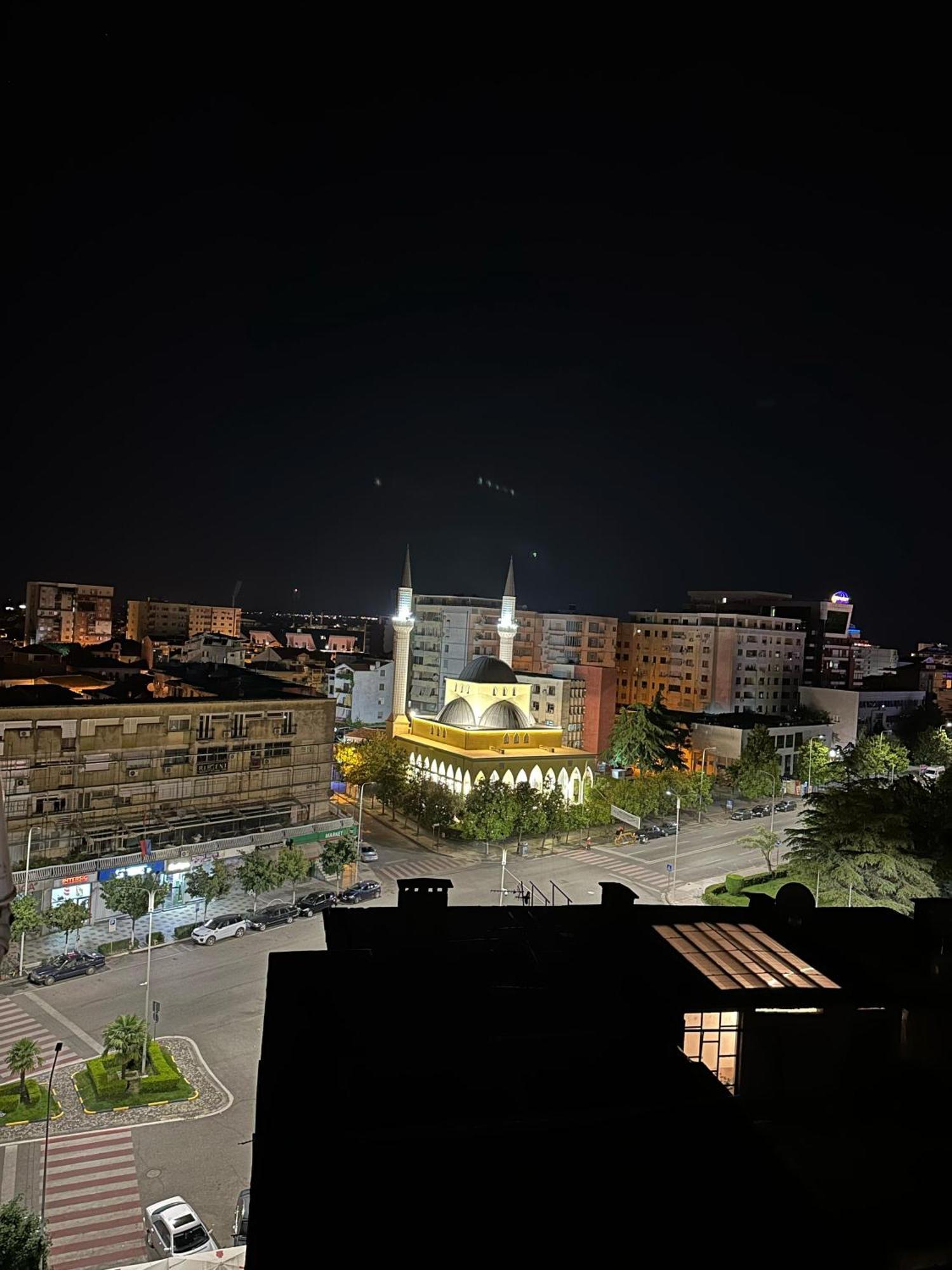Amy'S Luxury Appartment Σκόδρα Δωμάτιο φωτογραφία